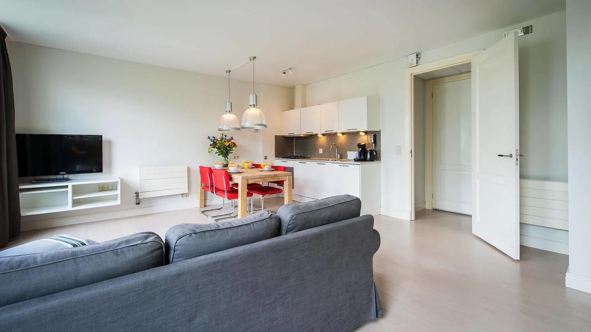Short Stay Group Dapper Market Serviced Apartments Amsterdam Nederländerna