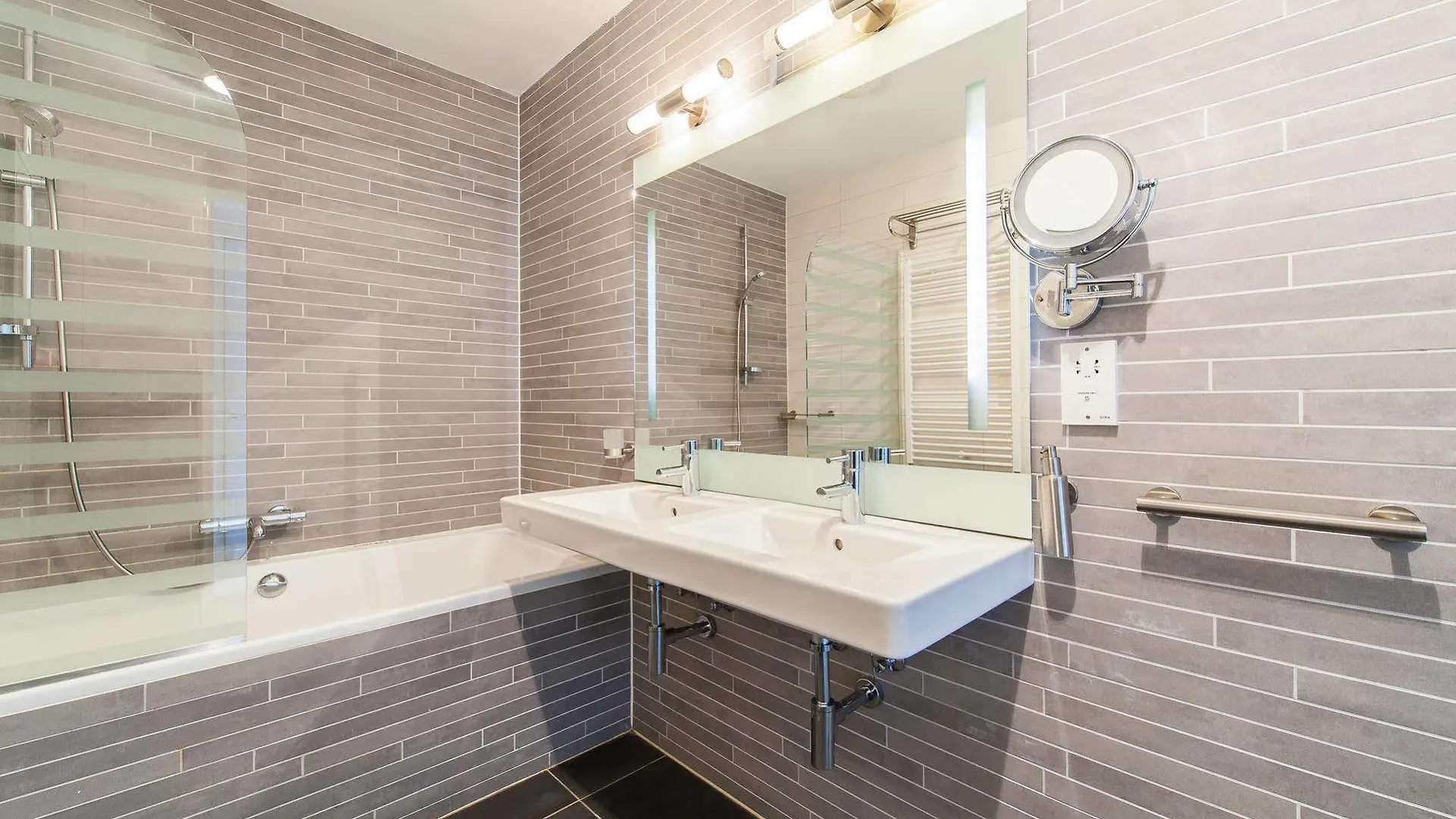 Short Stay Group Dapper Market Serviced Apartments Amsterdam Nederländerna